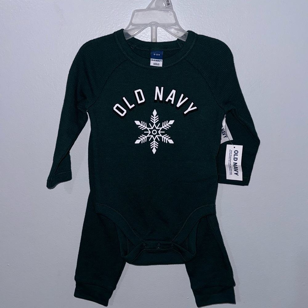 Old Navy Snowflake Set Size 6-12 months